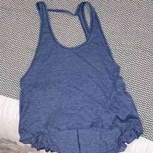 Size 4 lululemon top